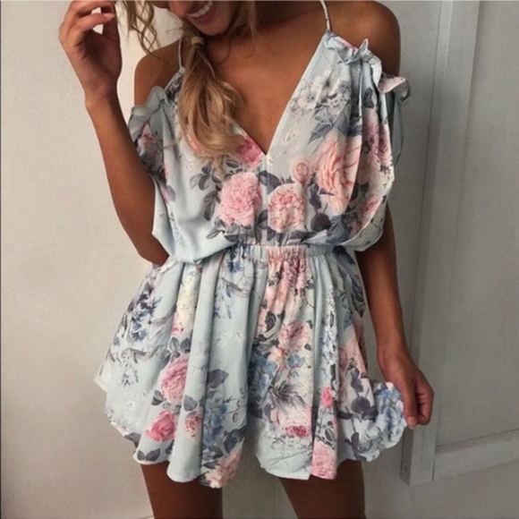 Pants - NWOT Floral Romper